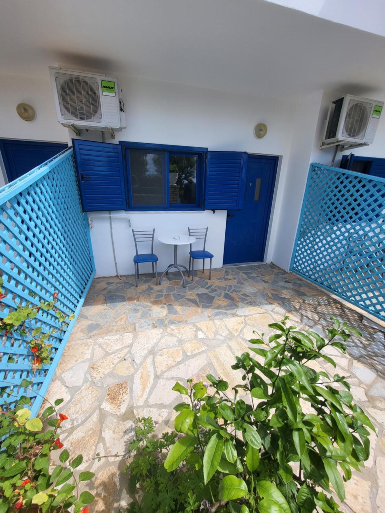 Itaka Hotel Lukova Exterior foto
